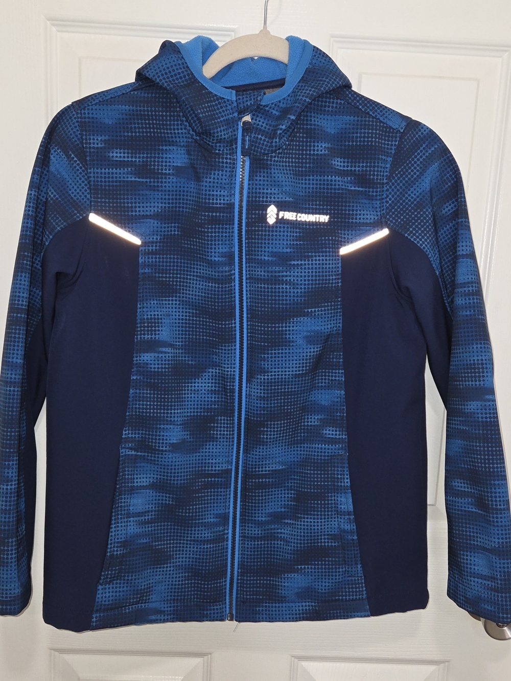 Free Country Boys Navy Camo Softshell Hooded Jacket Size XXL (14-16)